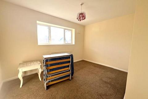 undefined, Shelson Avenue,  Feltham,  TW13