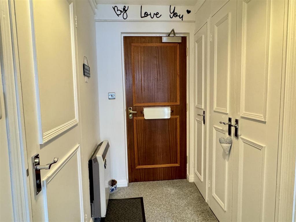 Entrance Hall: