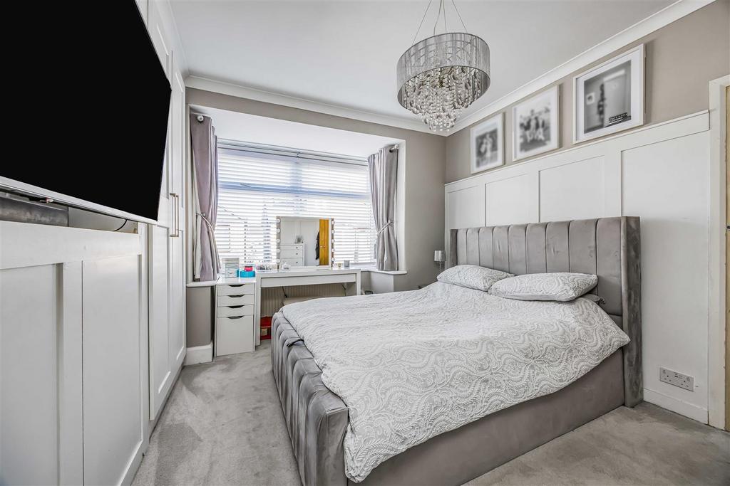 29 Salcombe Avenue, Portsmouth-Small-Portico Market