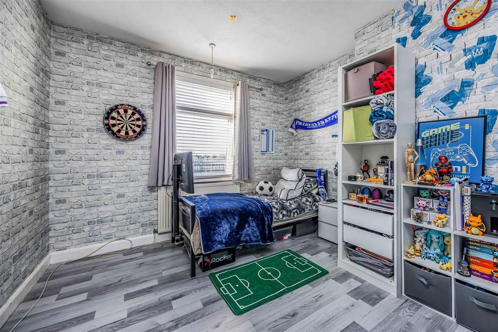29 Salcombe Avenue, Portsmouth-Small-Portico Market