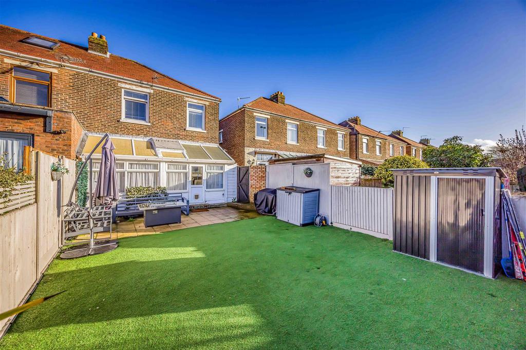 29 Salcombe Avenue, Portsmouth-Small-Portico Market