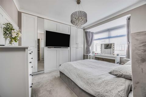 3 bedroom semi-detached house for sale, Salcombe Avenue, Portsmouth PO3