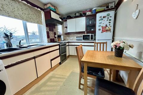 3 bedroom semi-detached house for sale, Broomhill Avenue, Keighley, BD21