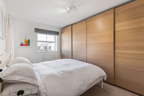 2 bedroom apartment for sale, International Way, Sunbury-on-Thames, Surrey, TW16