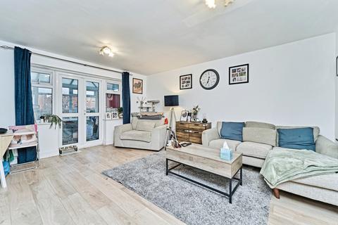 3 bedroom end of terrace house for sale, The Furlong, Wednesbury, WS10