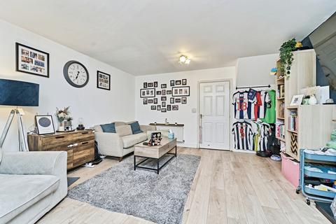 3 bedroom end of terrace house for sale, The Furlong, Wednesbury, WS10
