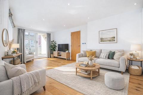 2 bedroom flat to rent, Cavell Street, E1, London