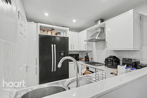 undefined, Hampden Close, Epping