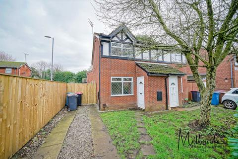 2 bedroom semi-detached house to rent, Wythop Gardens, Salford, M5