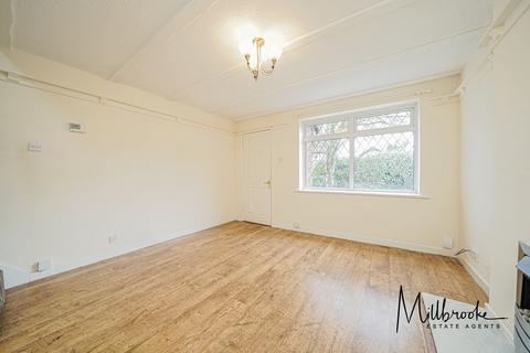 2 bedroom semi-detached house to rent, Wythop Gardens, Salford, M5