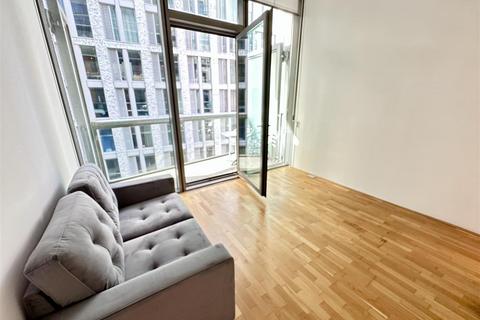undefined, Abito, 85 Greengate, Salford