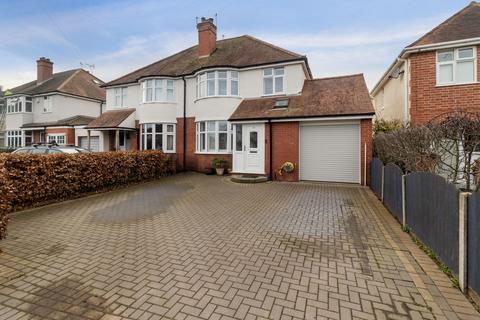 3 bedroom semi-detached house for sale, Hallow Road, Worcester WR2