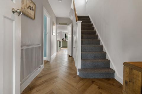 3 bedroom semi-detached house for sale, Hallow Road, Worcester WR2
