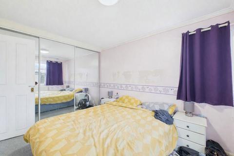 2 bedroom semi-detached bungalow for sale, Blackbird Road, Beck Row, Bury St. Edmunds, Suffolk, IP28 8HL