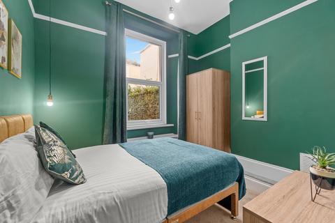 undefined, 32 Belgrave Road, Devon PL4