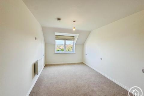 undefined, High Street, Gillingham ME8
