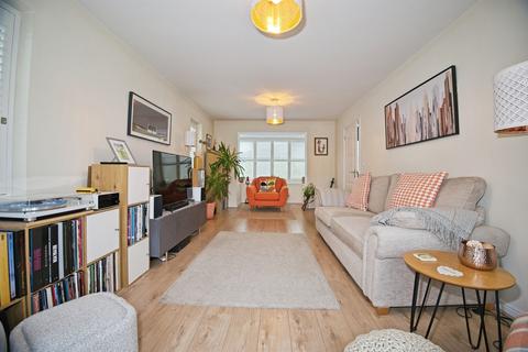4 bedroom detached house for sale, Clos Yr Eryr, Bridgend