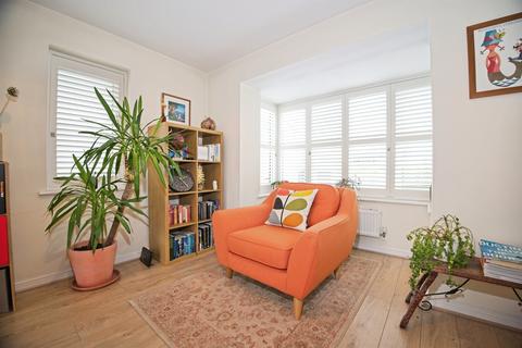 4 bedroom detached house for sale, Clos Yr Eryr, Bridgend