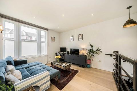 Garratt Lane, London SW18