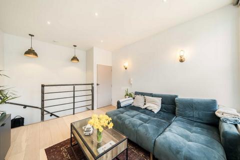 undefined, Garratt Lane, London SW18