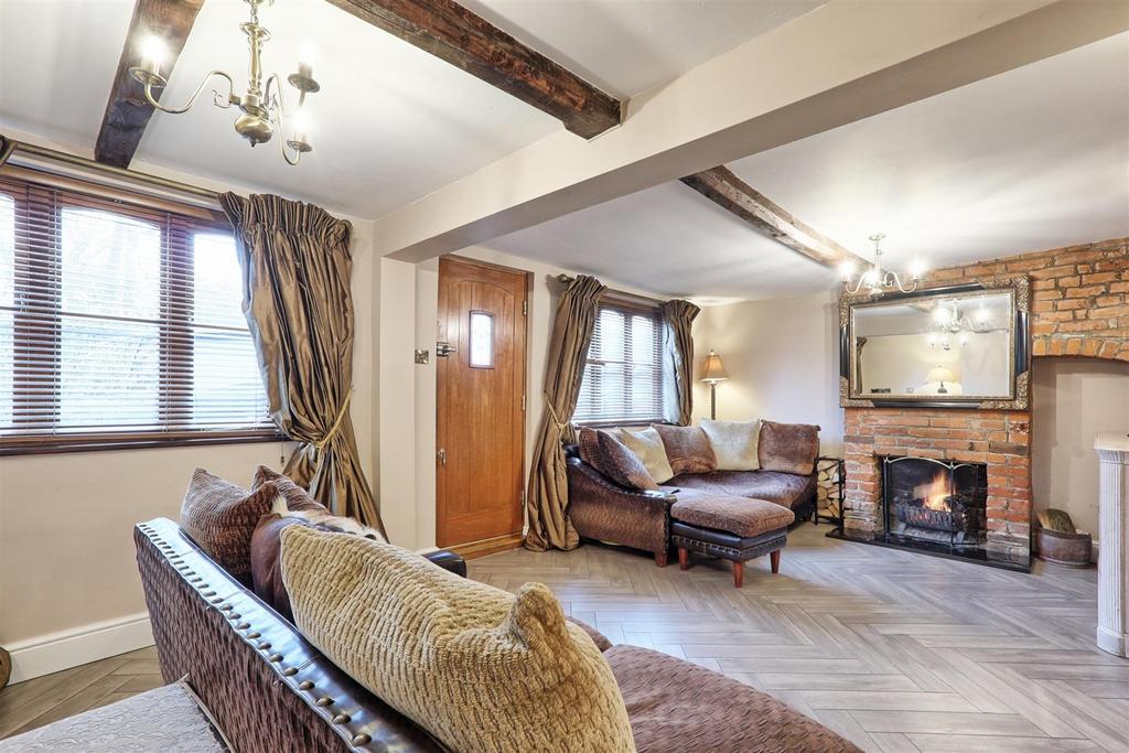 IMG 8984 5 6 easy HDR-interior3.jpg