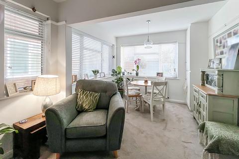 2 bedroom apartment for sale, Ardingly Drive, Goring-by-Sea, Worthing, West Sussex