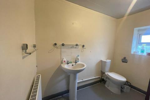 3 bedroom flat to rent, Shields Road, Byker NE6