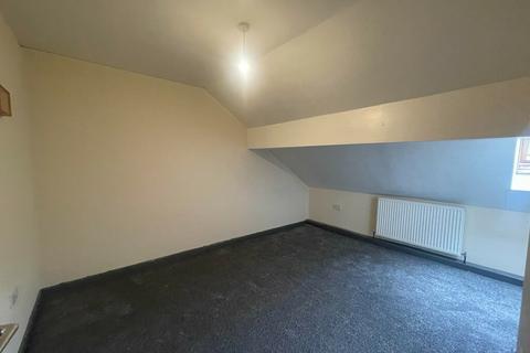 3 bedroom flat to rent, Shields Road, Byker NE6