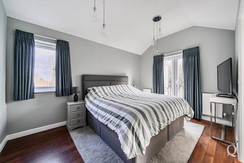 4 bedroom detached house for sale, Snowdrop Walk, Sittingbourne, Kent, ME10