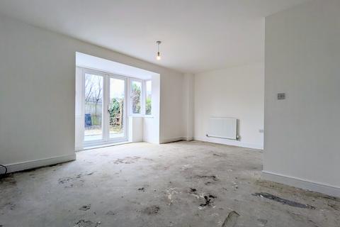 3 bedroom townhouse for sale, at Together Homes, 19, Oaklands Drive LS8