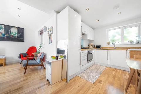2 bedroom flat for sale, Pulross Road, SW9