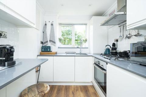 1 bedroom flat to rent, Waterman Way, London E1W