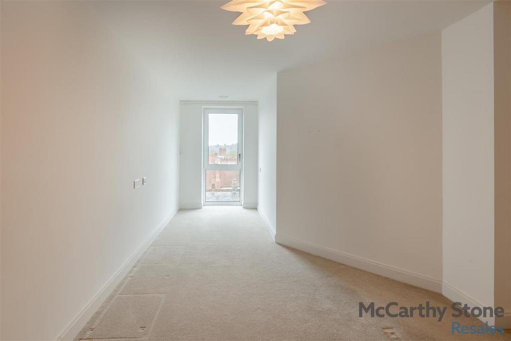 8679643-interior09.jpg