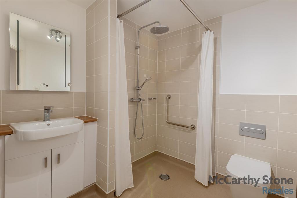 8679643-interior06.jpg