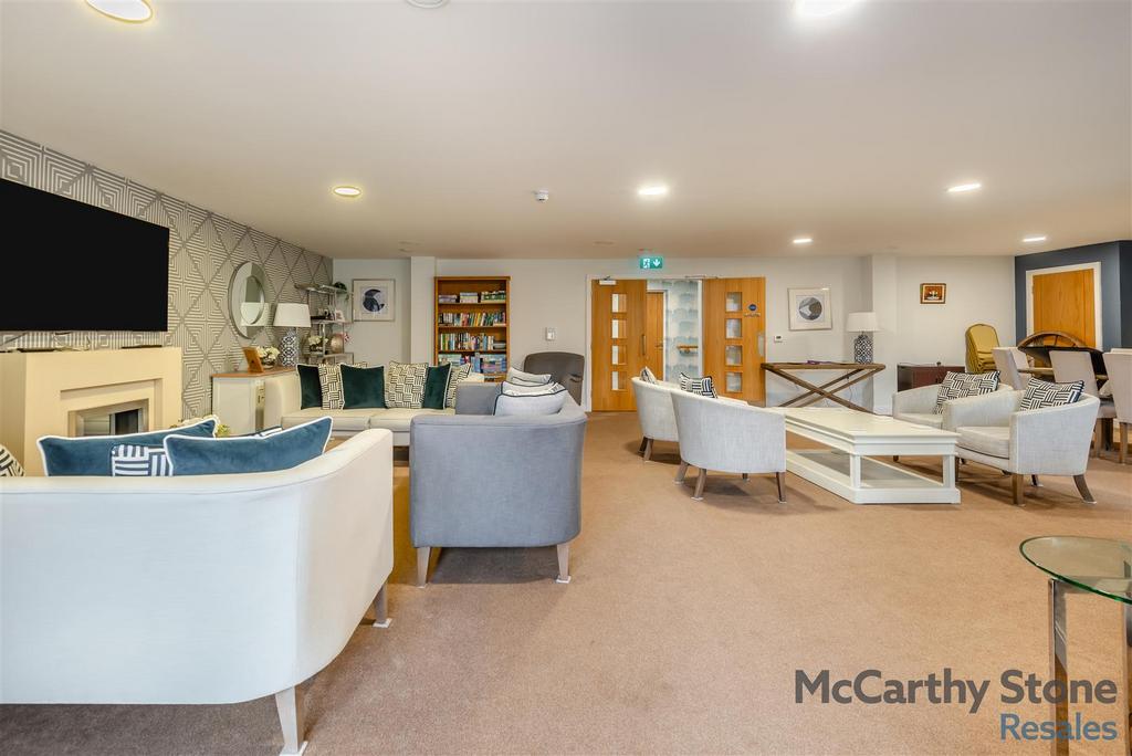8679643-interior11.jpg