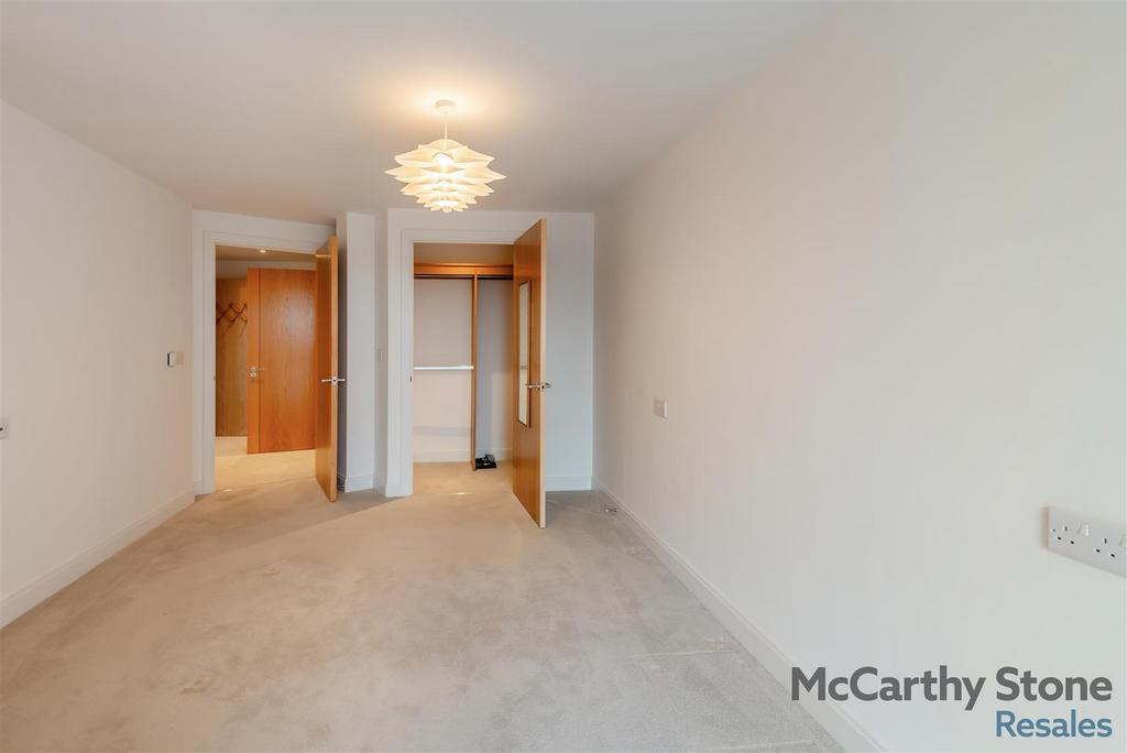 8679643-interior08.jpg