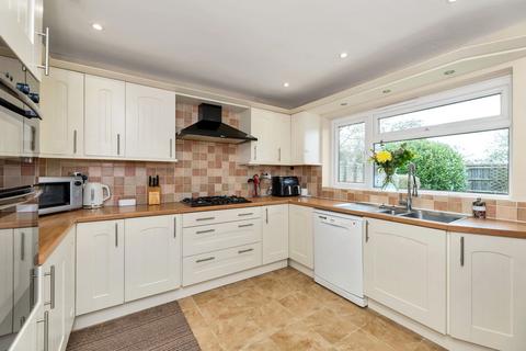 3 bedroom detached house for sale, Bishops Road, Huntingdon PE28