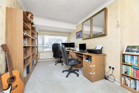 3 bedroom detached house for sale, Bishops Road, Huntingdon PE28