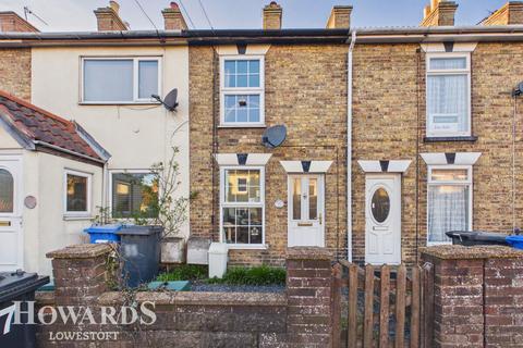 2 bedroom terraced house for sale, London Road, Kessingland