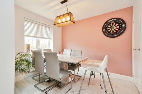 3 bedroom detached house for sale, Dobson Rise, Bradford