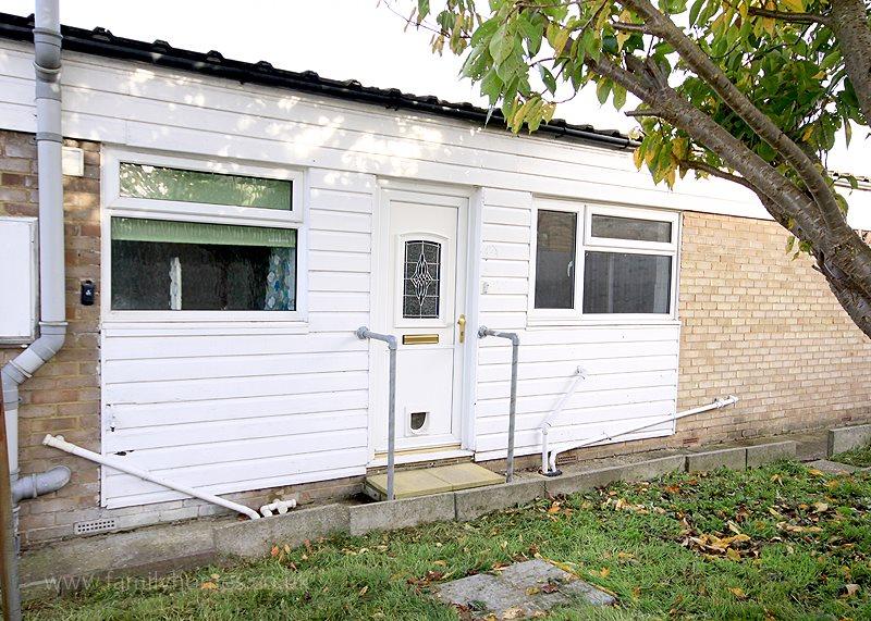 1 Bedroom Detached Bungalow, No Forward Chain!