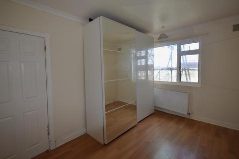 2 bedroom flat to rent, Alexandra Avenue, Harrow HA2