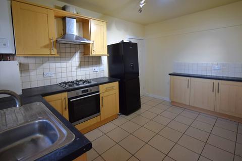2 bedroom flat to rent, Alexandra Avenue, Harrow HA2