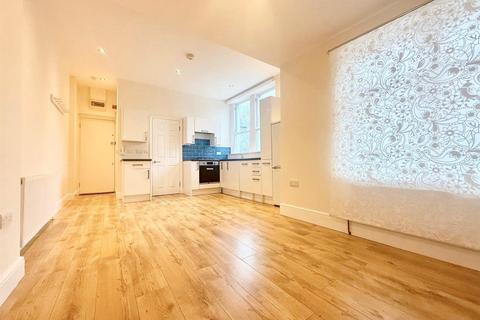 undefined, Hopton Road, Streatham