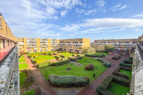 2 bedroom apartment for sale, Collingwood Court, Washington NE37