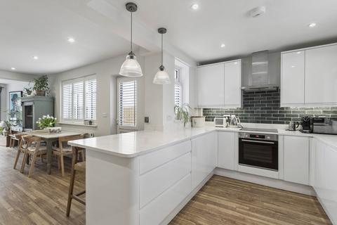 3 bedroom detached house for sale, Berkhamsted HP4