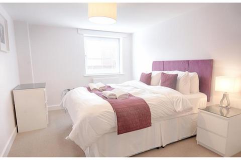 1 bedroom flat to rent, Knoll Road, Camberley