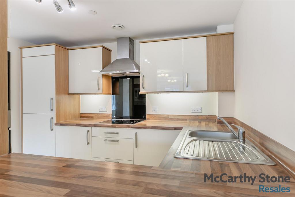 8678912-interior03.jpg