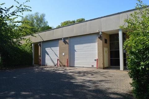 Distribution warehouse to rent, Sunrise Pky Milton Keynes MK14 6BW