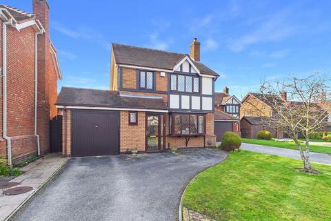 Essington Close, Shenstone